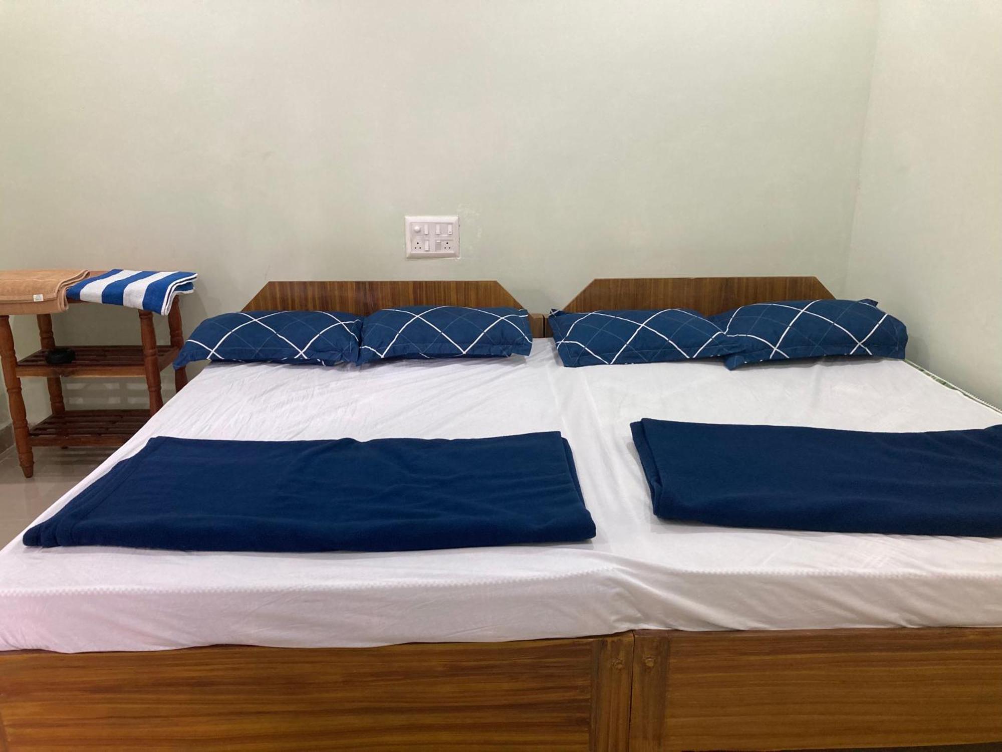 Oceanic Stay And Restaurant Gokarna Gokarna  Exterior foto